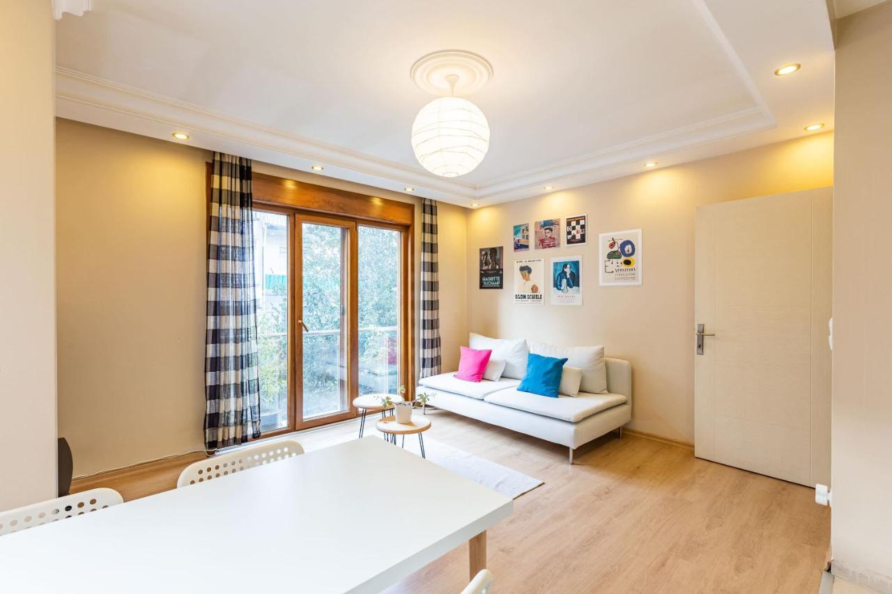 Bright Apartment Istanbul Exterior photo